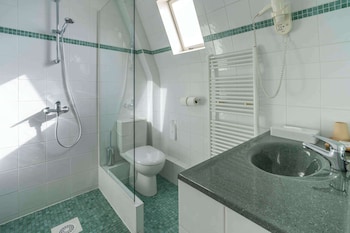 Comfort Room, 3 Twin Beds, Non Smoking