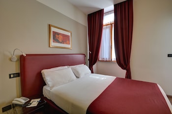 Standard Room, 1 Queen Bed