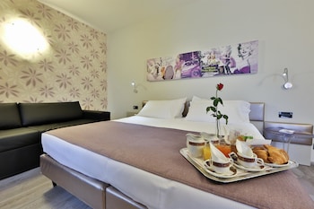 Family Room, Multiple Beds