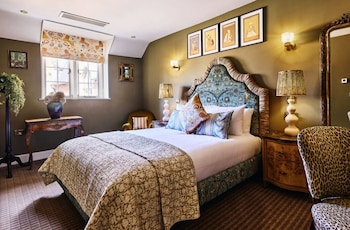 Cottage King Room