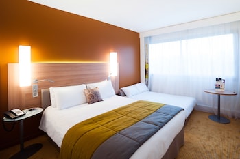 Family Room, Multiple Beds