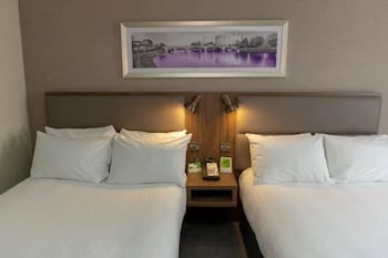 Standard Room, 2 Double Beds