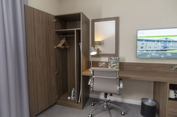 Standard Room, 1 King Bed, Accessible