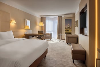 Deluxe Room, 1 King Bed