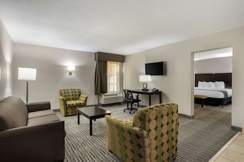Suite, 1 King Bed, Non Smoking, Refrigerator & Microwave