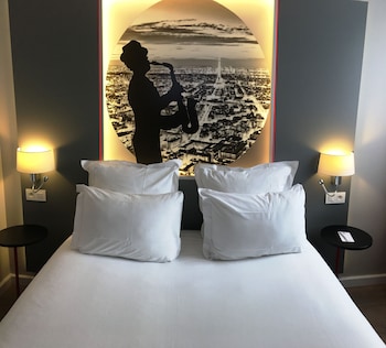 Standard Room, 1 Queen Bed