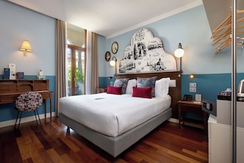 Standard Room, 1 Queen Bed, Terrace