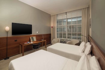 Standard Room (View)