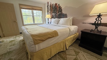 One-Bedroom Willowbrook Suite with Two Queen Beds - Non-Smoking