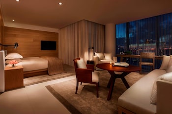 Studio, 1 King Bed, City View