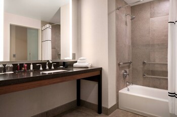 Room, 1 King Bed