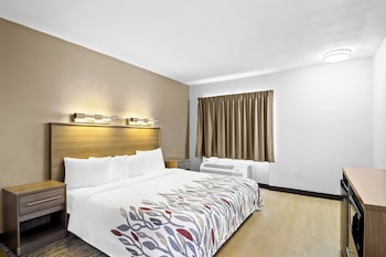 Deluxe Room, 1 King Bed, Accessible, Non Smoking