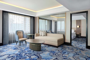 Executive Suite, 1 Bedroom, Smoking