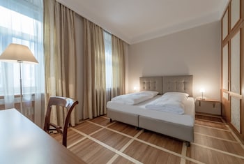Classic Double Room, 1 King Bed
