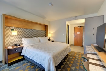 Standard Room, 1 King Bed