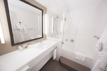 Executive Room, 1 King Bed