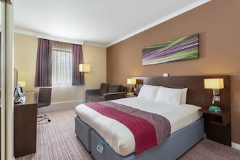 Standard Room, 1 Queen Bed with Sofa bed