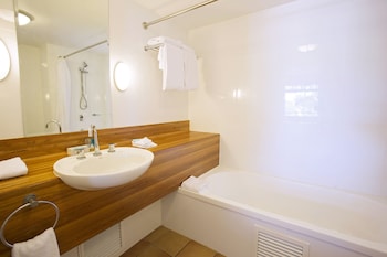 Room, Multiple Beds, Lagoon View