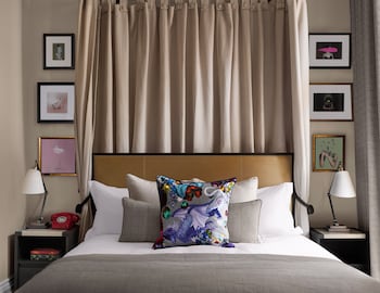 1 Queen Room High Floor