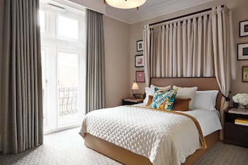 1 Queen Room High Floor
