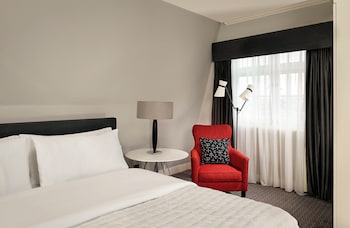 Superior Room, 1 King Bed