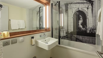 Superior Room, 1 Queen Bed