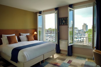 Double Junior Suite (Sea or Pool View)