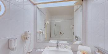 Standard Room, 2 Twin Beds