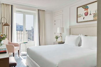 Deluxe Room (View)