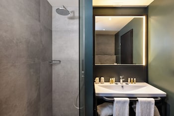 Superior Room, 1 King Bed with Sofa bed