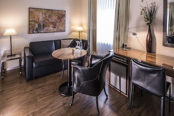 Suite, River View