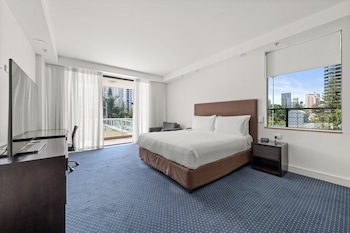 Suite, 1 Bedroom (Low Floor)