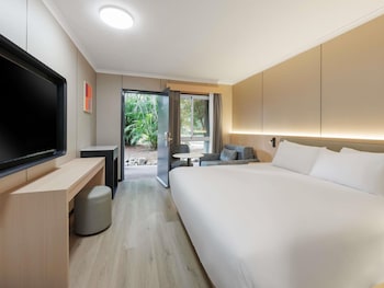 Classic Room, 1 King Bed