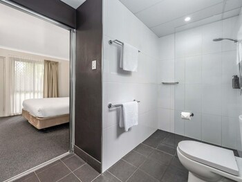 Premium Room, 1 King Bed