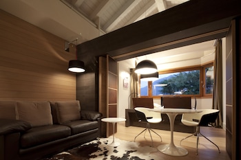 Suite (Emotional SPA Tower)