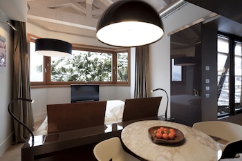 Suite (Emotional SPA Tower)