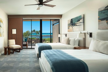 Room, 2 Queen Beds, Balcony, Oceanfront (Na Hale Building)