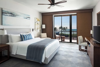 Beach House, 1 King Bed, Balcony, Oceanfront (Mobility/Hearing Access, Balcony)