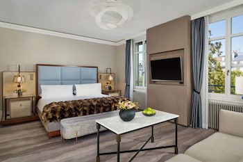 Suite, 1 Bedroom, Garden View