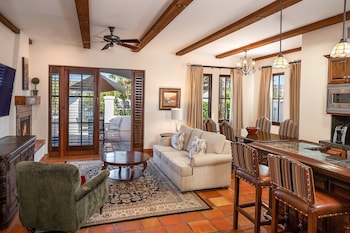 Deluxe Villa, 1 Bedroom (1 King Bed)