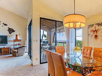 Condo, 2 Bedrooms (51D)