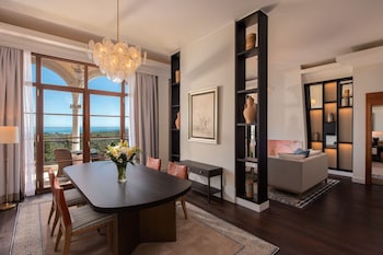 Royal Suite, 1 Bedroom, Balcony, Bay View (Balcony)