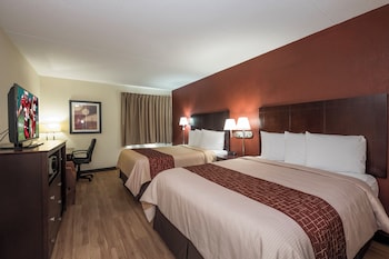 Deluxe Room, 2 Queen Beds, Smoking