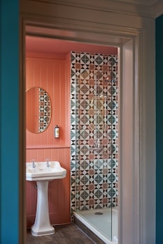 ACCESSIBLE ROOM