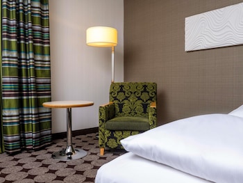 Superior Room, 1 King Bed