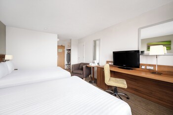Standard Room, 2 Double Beds (Brayford Wharf View)