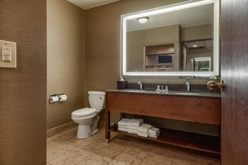 Suite, Multiple Beds, Non Smoking (Upgrade)