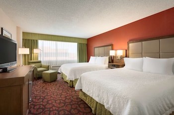 Room, 2 Queen Beds, Non Smoking (Drinks and Snacks)