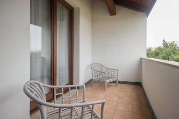Standard Apartment, 2 Queen Beds, Balcony, Annex Building (with Sofabed)