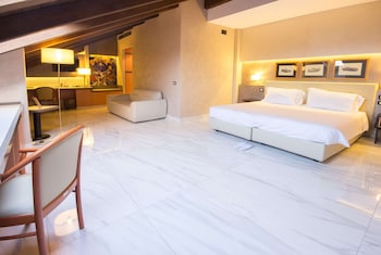 Junior Suite, Multiple Beds, Non Smoking